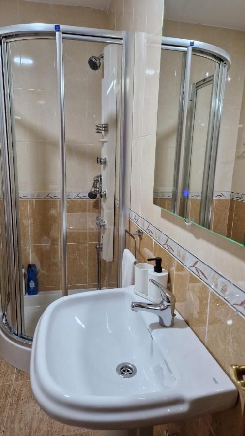 Apartamento Baeza Cozar 1公寓 外观 照片